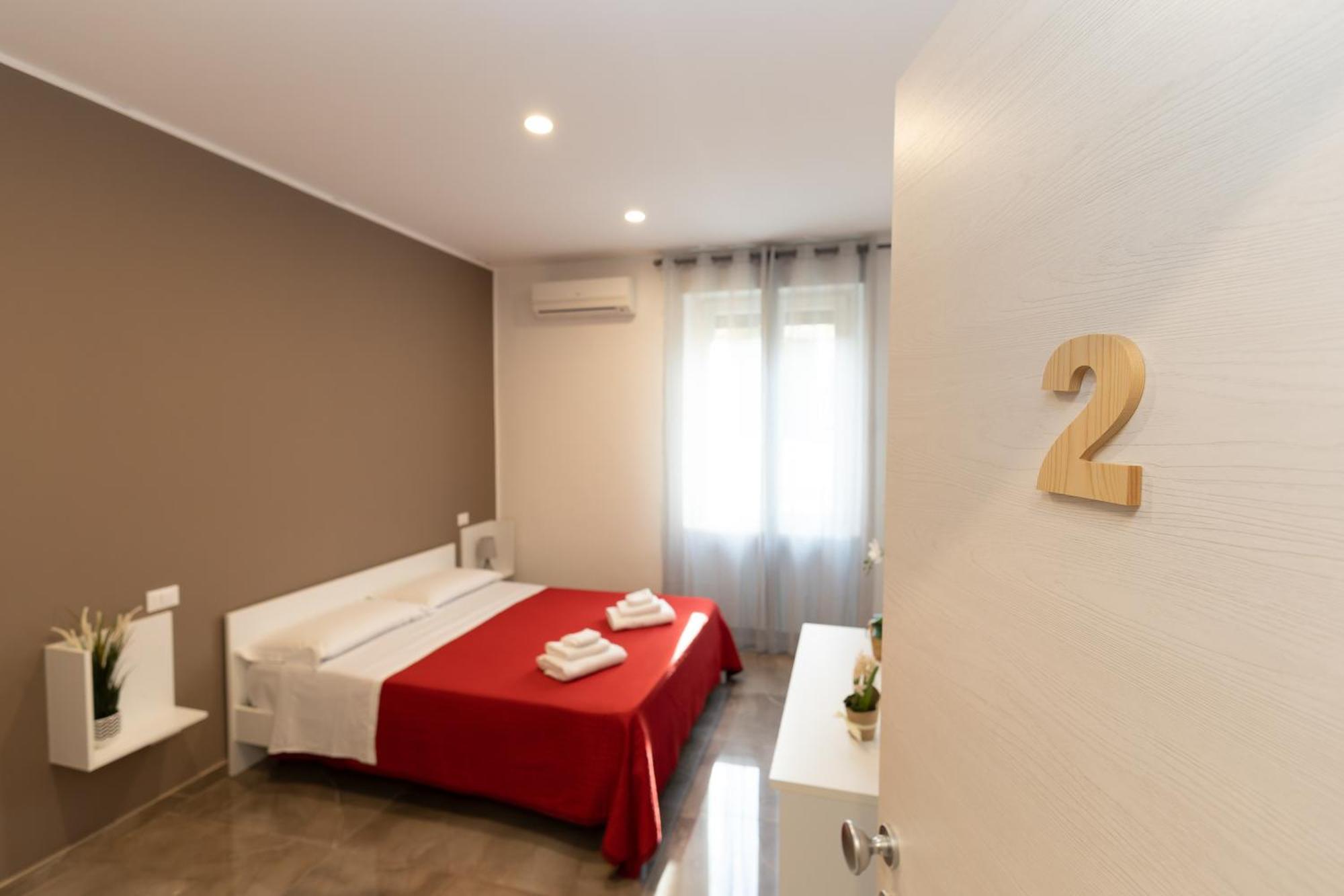 Suebi Rooms And Appartament 泰尔莫利 外观 照片