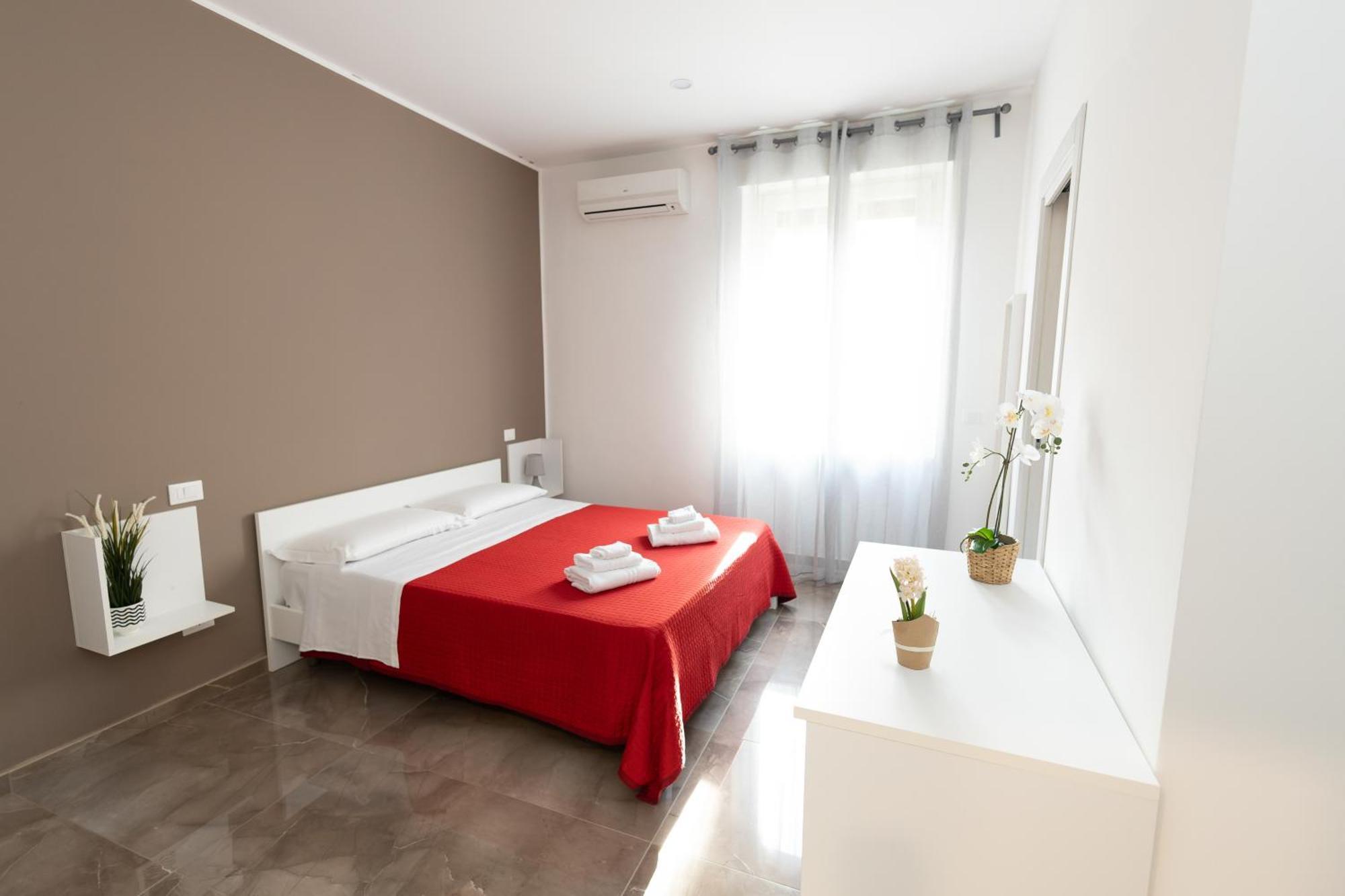 Suebi Rooms And Appartament 泰尔莫利 外观 照片